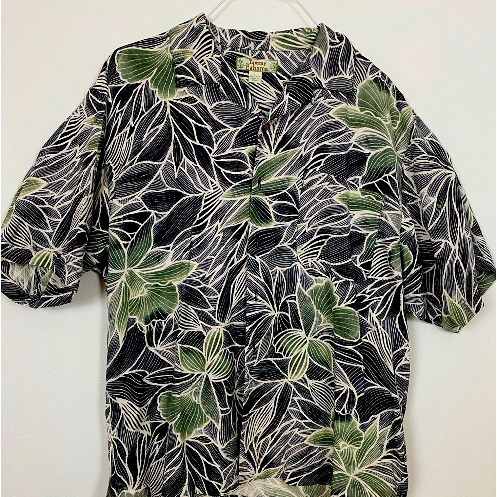 Tommy Bahamas short sleeve shirt